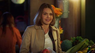 Aimee Teegarden Is Amused by a Breakup Note to Her Neighbor in Hallmark's 'Autumn in the City' (Exclusive)