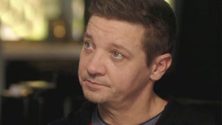 Jeremy Renner Breaks Down in Tears Revealing He Wrote a Goodbye Note to Family While in Hospital ICU 