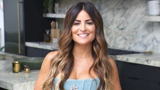 HGTV's Alison Victoria Gives a Tour Inside Her Chicago Dream Home! (Exclusive)