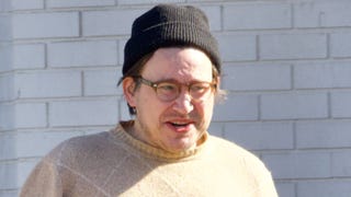  Jonathan Taylor Thomas Spotted in First Public Outing in 2 Years