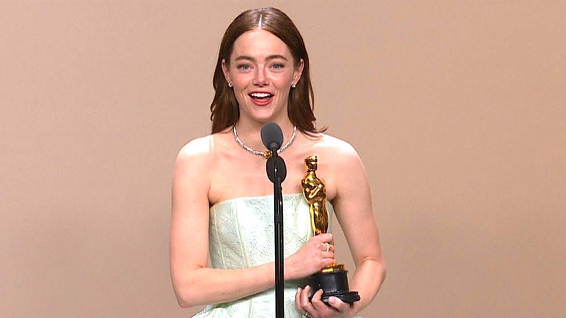Oscars Press Room: Emma Stone, Actress in a Leading Role