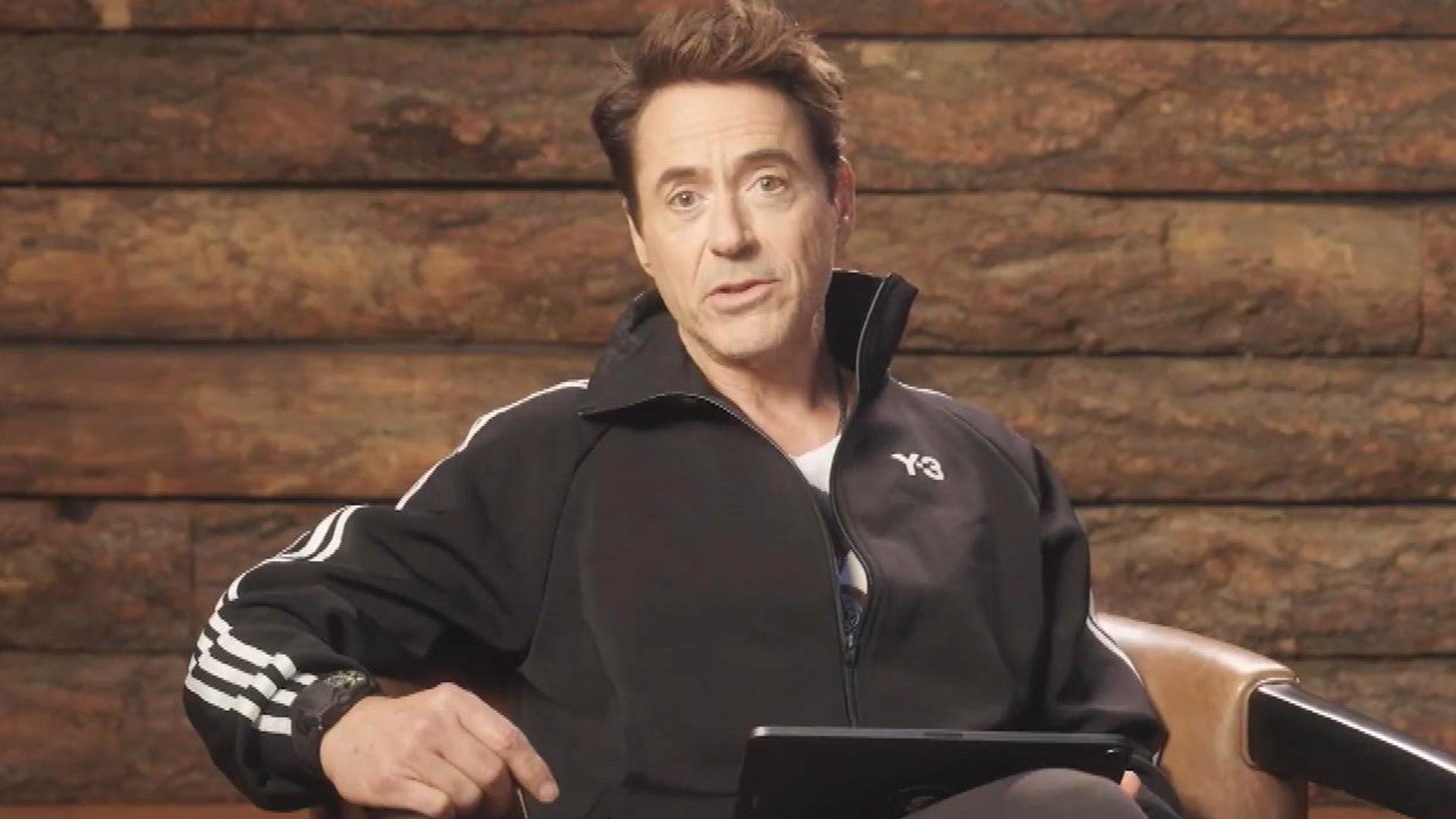 Robert Downey Jr. Reacts to Jimmy Kimmel's Oscars Joke and Says He Would 'Happily' Return as Iron Man