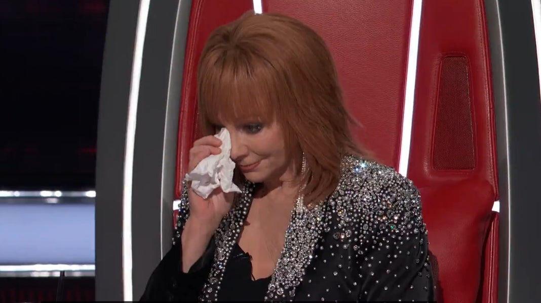 reba mcentire the voice crying