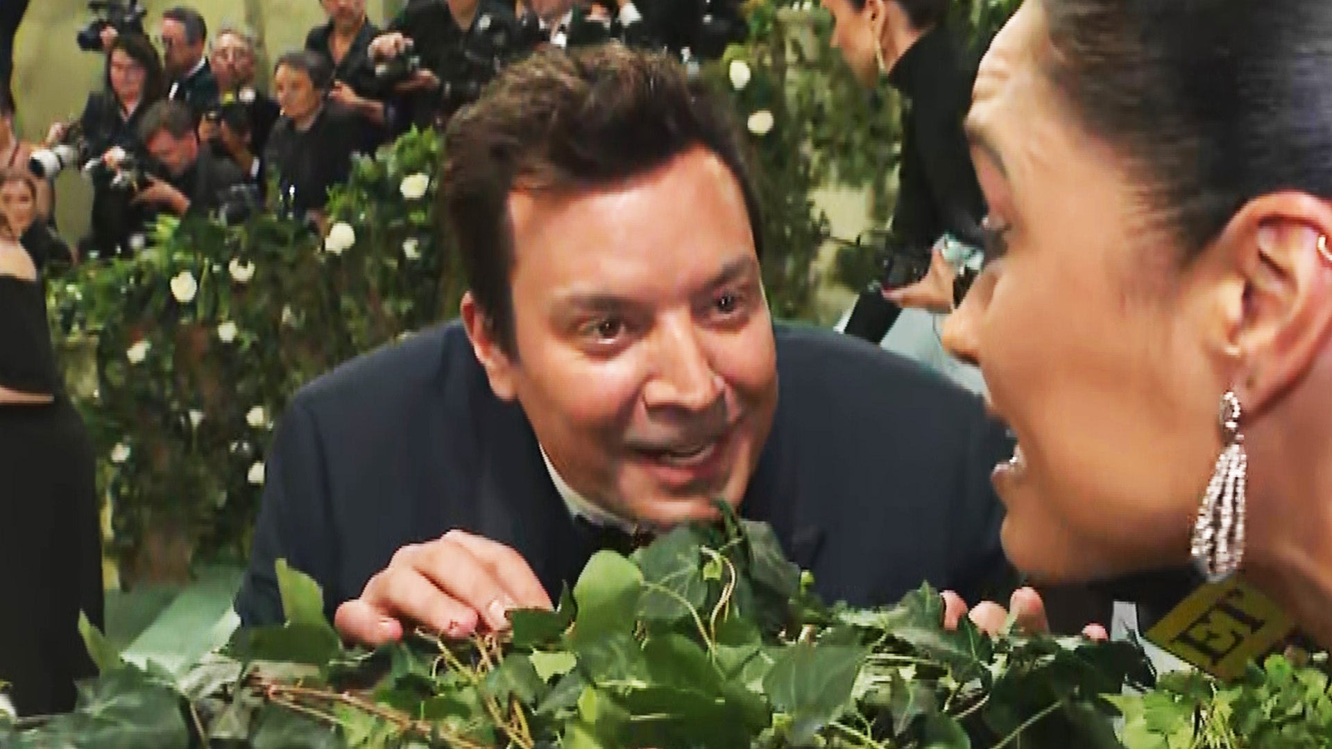 Met Gala 2024: Jimmy Fallon Recreates "Home Improvement" Wilson Behind the Fence (Exclusive)