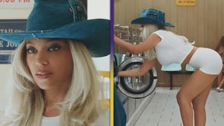 Beyonce Strips Down to Her Underwear in a Laundromat