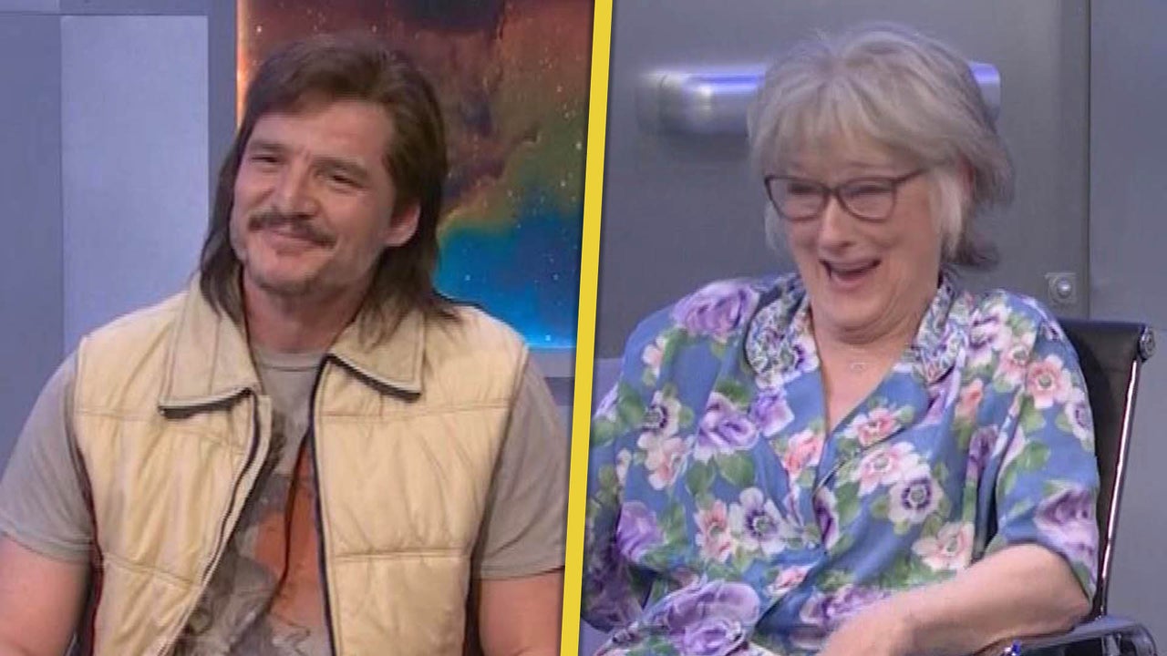 Pedro Pascal and Meryl Streep Crack Up During 'SNL 50' Alien Abduction