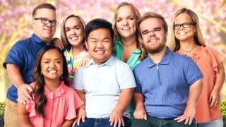 '7 Little Johnstons' Official Trailer: Health Scares, Wedding Bells and Breakups?!