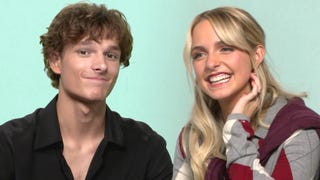 'Regretting You's Mason Thames & Mckenna Grace Blush Over Compliments While Interviewing Each Other