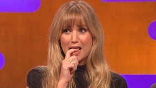 Why Jennifer Lawrence Fed Robert Pattinson Food From the Garbage