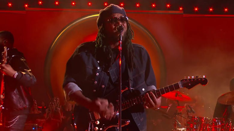 See Leon Thomas' R&B Performance of 'Mutt' at the 2026 GRAMMYs