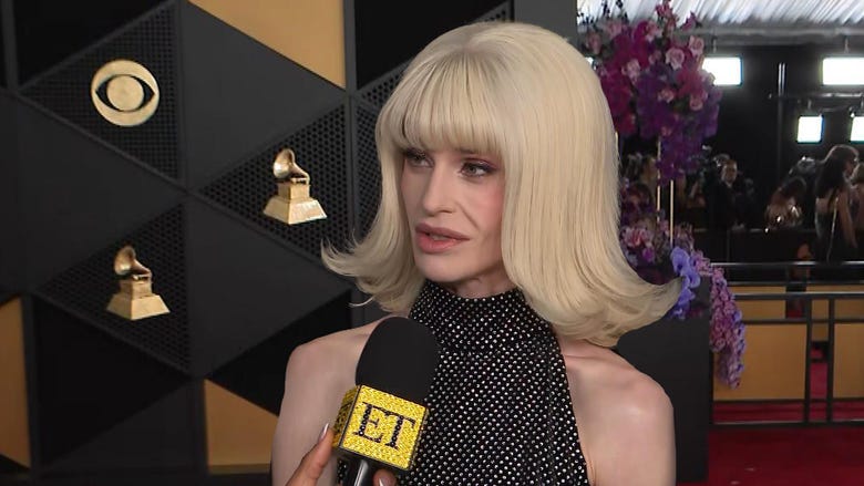 Kelly Osbourne 'Pretty Emotional' at First GRAMMYs Since Dad Ozzy's Death (Exclusive)