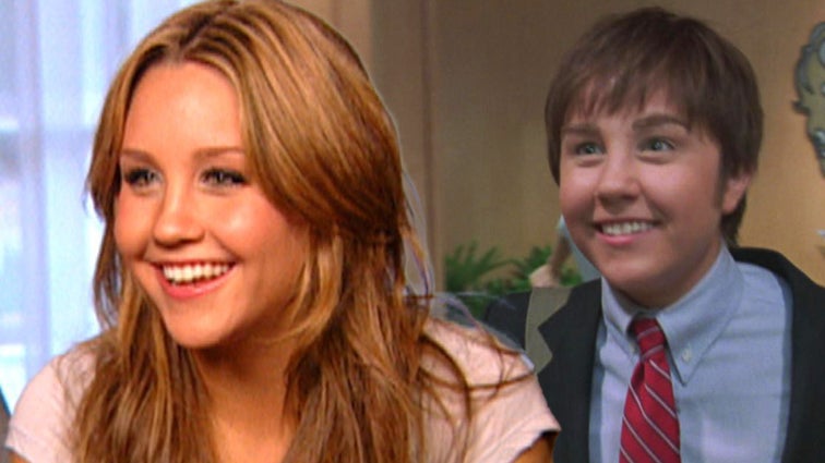'She's the Man' Turns 20! Amanda Bynes on Talking and Walking 'Like a Dude' | ET Vault Unlocked